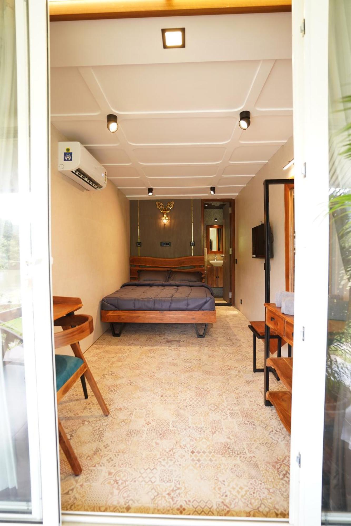 The Boat Club,Karjat Otel Dış mekan fotoğraf