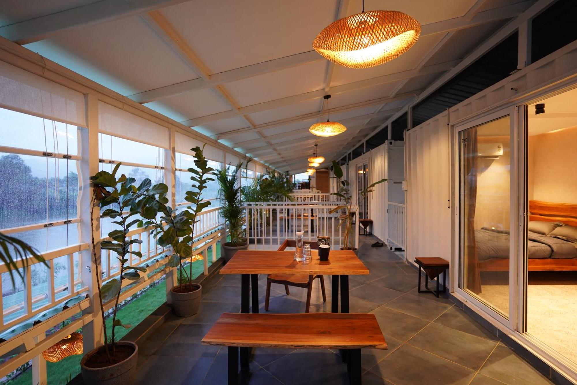 The Boat Club,Karjat Otel Dış mekan fotoğraf