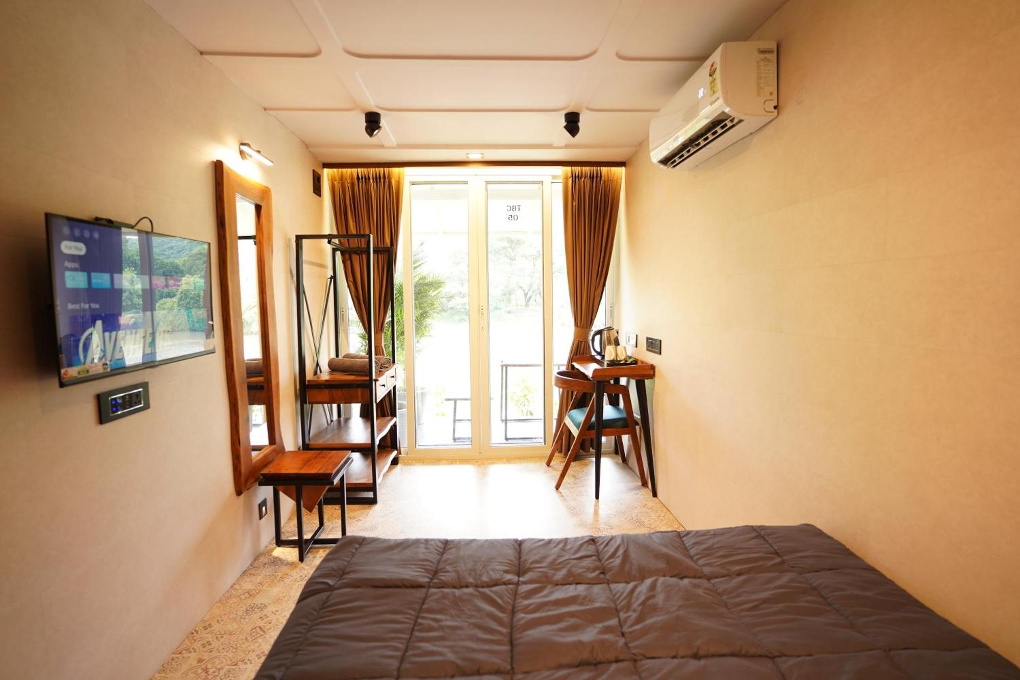 The Boat Club,Karjat Otel Dış mekan fotoğraf