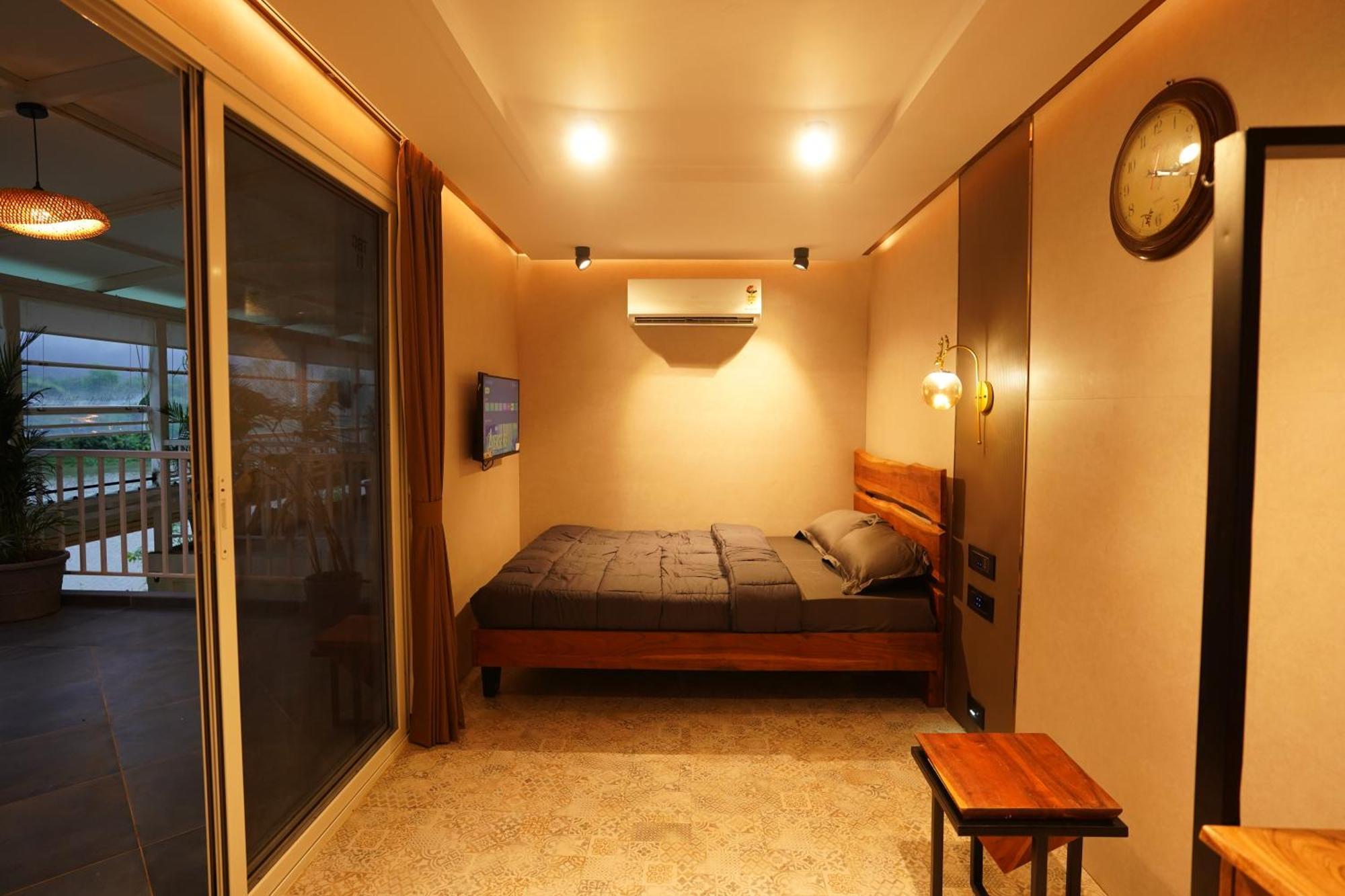 The Boat Club,Karjat Otel Dış mekan fotoğraf