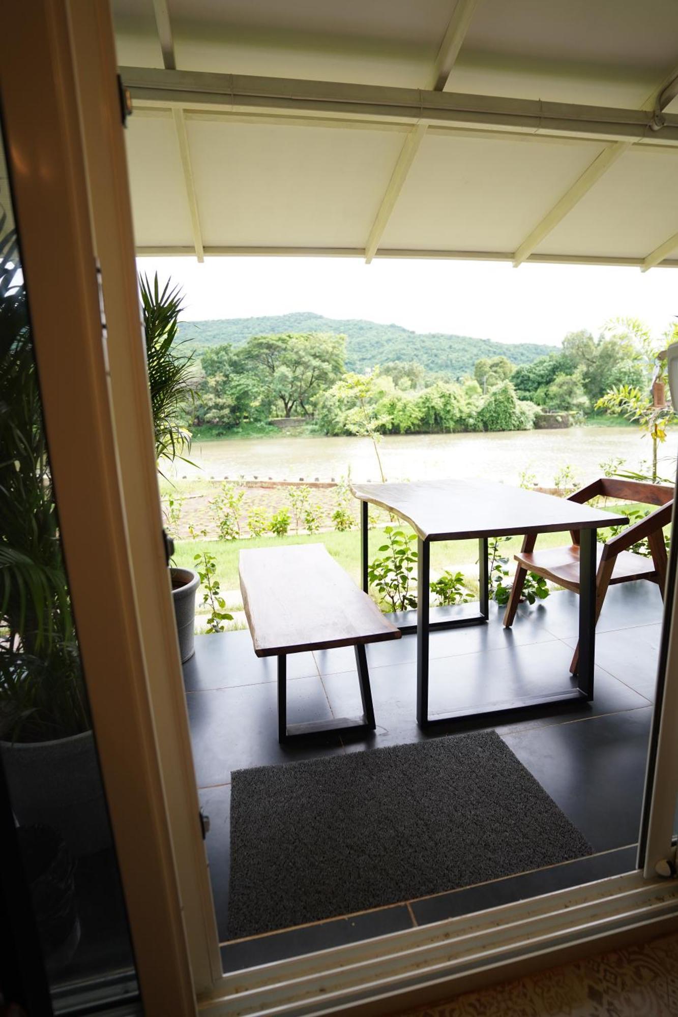 The Boat Club,Karjat Otel Dış mekan fotoğraf