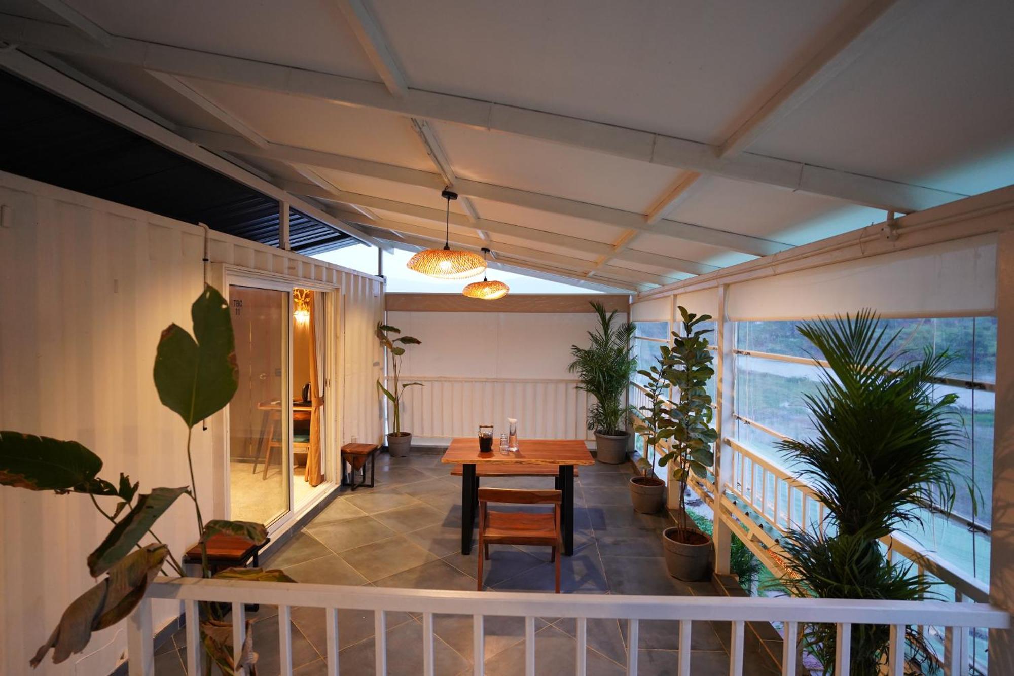 The Boat Club,Karjat Otel Dış mekan fotoğraf